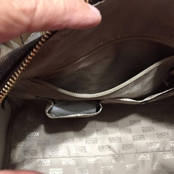 Michael Kors Handbag - Picture 3 of 4